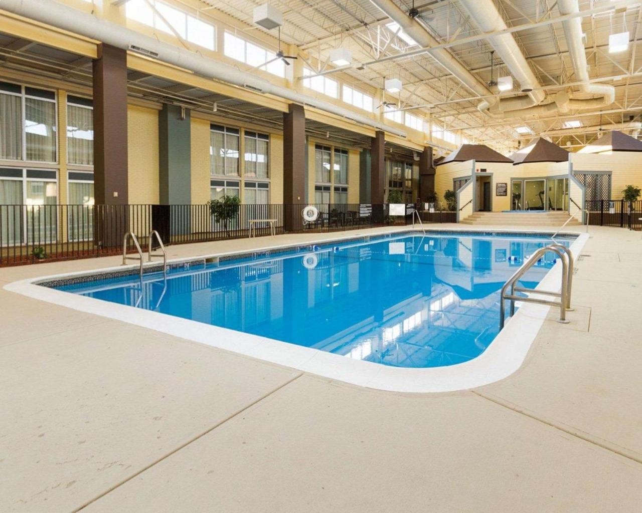 Comfort Inn & Suites Airport Syracuse Luaran gambar